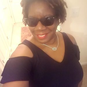 Meet your Posher, Audrey freda